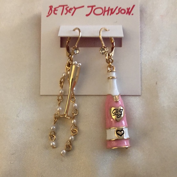 Betsey Johnson Pink Enamel Champagne & Flute Mismatch Drop Earrings NWT - Picture 8 of 11